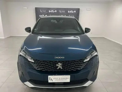Usata Peugeot 3008 Allure 131 CV (96 kW) 2023 Blu/azzurro SUV