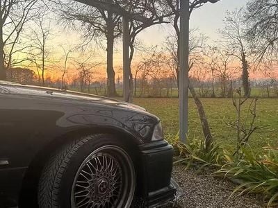 Usata BMW 328 Performance 193 CV (141 kW) 1997 Nero Coupé