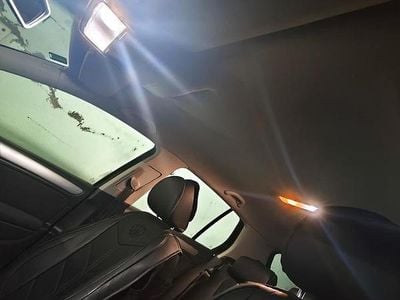 Second-hand VW Golf VII 105 CP (77 kW) 2012 Negru Berlinǎ