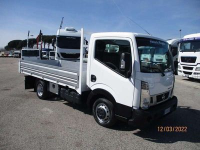 usata Nissan Cabstar NT400 35-15 2.5 150 CV E5 CASSONE DA 3.95 M