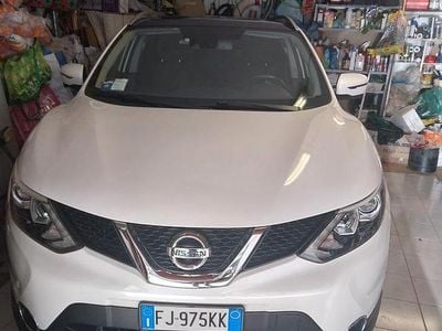 Usata Nissan Qashqai 140 CV (102 kW) 2017 Bianco SUV