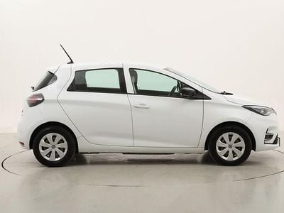 Begagnad Renault Zoe Life 50 kW (69 HK) 2022 Halvkombi