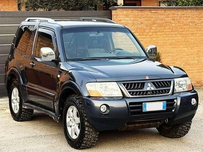 Usata Mitsubishi Pajero 160 CV (117 kW) 2005 Blu/azzurro SUV