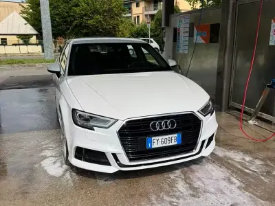 Usata Audi A3 S-Line 150 CV (110 kW) 2019 Bianco Berlina