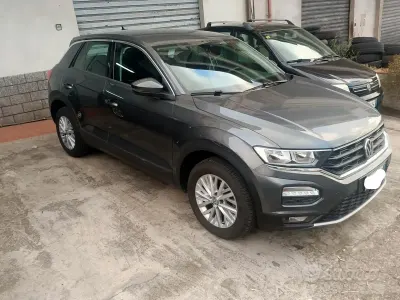 Usata VW T-Roc Advance 116 CV (85 kW) 2020 Grigio SUV