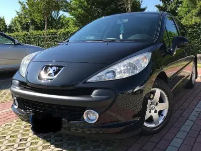 Usata Peugeot 207 75 CV (55 kW) 2009 Nero Berlina