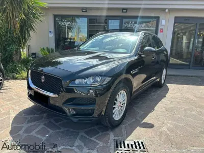 Begagnad Jaguar F-Pace Prestige 179 HK (131 kW) 2016 Svart SUV