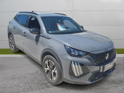 Usata Peugeot 2008 Allure 130 CV (95 kW) 2024 Grigio selenium SUV