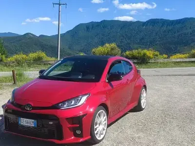 Usata Toyota Yaris 261 CV (191 kW) 2021 Utilitaria