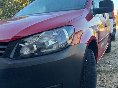 Usata VW Caddy 2011 Rosso Monovolume