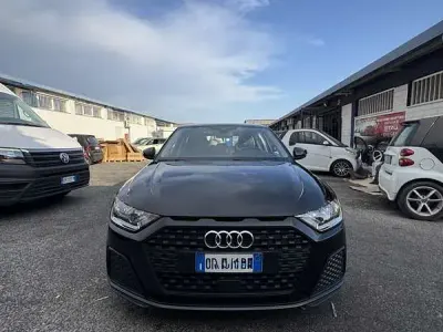 Usata Audi A1 Sportback Ambiente 95 CV (69 kW) 2023 Nero Utilitaria