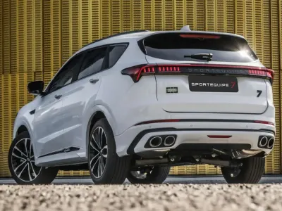 Nuova Sportequipe S7 136 kW (185 CV) 2025 Argento SUV