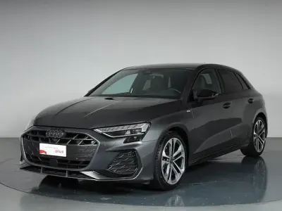 Usata Audi A3 S-Line 150 CV (110 kW) 2025 Grigio daytona perlato Berlina