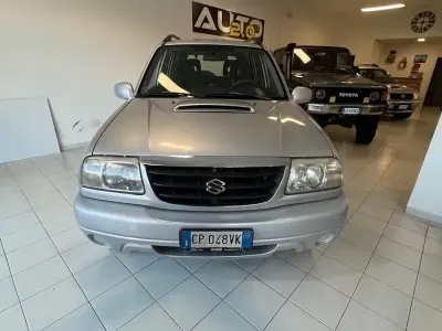 Usata Suzuki Grand Vitara 109 CV (80 kW) 2004 Grigio Station wagon