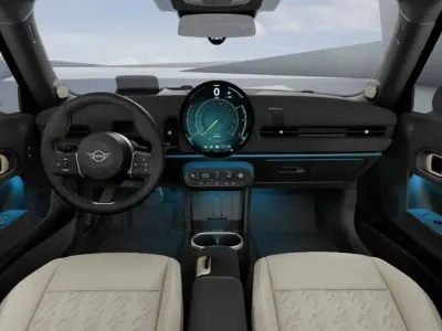 Usata Mini Cooper Favoured 156 CV (114 kW) 2024 Verde Utilitaria