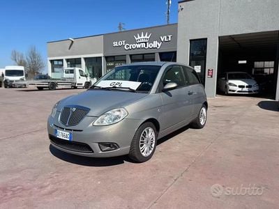 Usata Lancia Ypsilon 77 CV (56 kW) 2009 Grigio Utilitaria