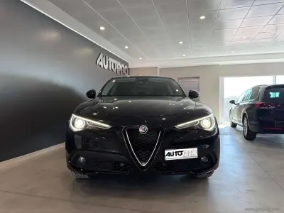 Usata Alfa Romeo Stelvio 190 CV (139 kW) 2021 Nero SUV