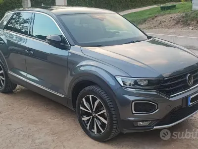 Usata VW T-Roc Style 110 CV (80 kW) 2021 Grigio SUV