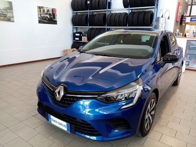 Usata Renault Clio V Equilibre 67 CV (49 kW) 2023 Blu Berlina