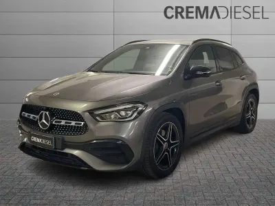 Usata Mercedes GLA200 Premium 150 CV (110 kW) 2023 Grigio SUV