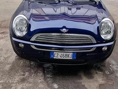 Usata Mini One D 88 CV (64 kW) 2006 Viola Utilitaria