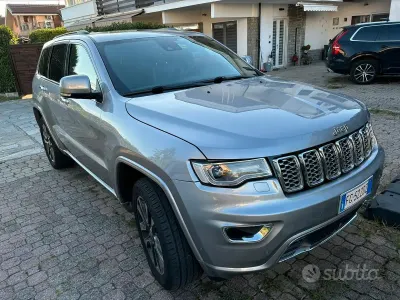 Usata Jeep Cherokee Overland 250 CV (183 kW) 2016 Grigio SUV