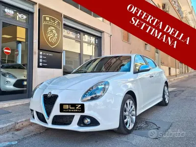 Usata Alfa Romeo Giulietta Exclusive 105 CV (77 kW) 2015 Bianco Utilitaria