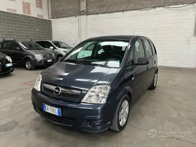 Usata Opel Meriva Enjoy 90 CV (66 kW) 2010 Blu Monovolume