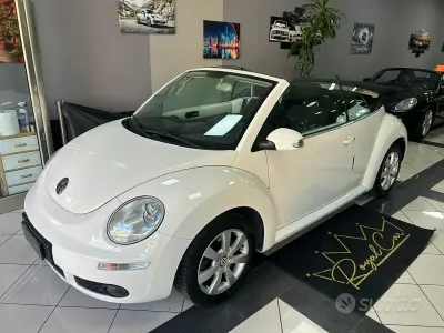 Usata VW New Beetle 105 CV (77 kW) 2008 Beige Utilitaria