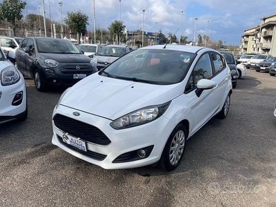Usata Ford Fiesta Business Edition 75 CV (55 kW) 2017 Bianco Berlina
