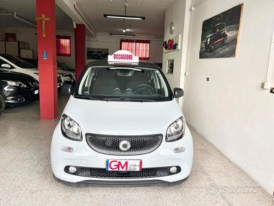 Bianco Usata 2019 Smart ForFour Utilitaria | 8990 € (Buon prezzo)