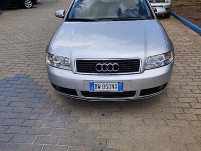 Usata Audi A4 Ambiente 131 CV (96 kW) 2002 Grigio Berlina