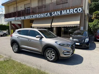Usata Hyundai Tucson Xpossible 141 CV (103 kW) 2017 Grigio chiaro SUV