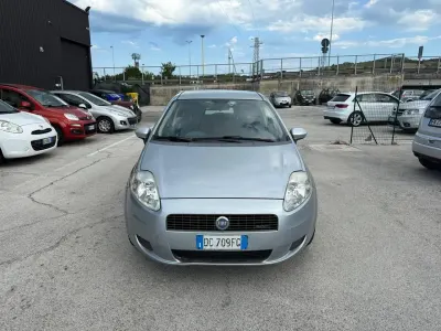 Usata Fiat Grande Punto Dynamic 90 CV (66 kW) 2007 Argento Utilitaria