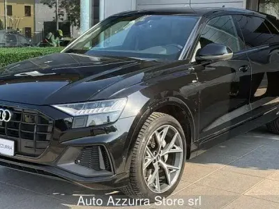 Usata Audi Q8 Comfort 285 CV (209 kW) 2023 Nero SUV