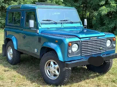 Usata Land Rover Defender 122 CV (89 kW) 2000 Blu/azzurro Station wagon