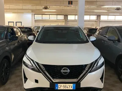 Usata Nissan Qashqai N-Connecta 140 CV (102 kW) 2023 Bianco SUV