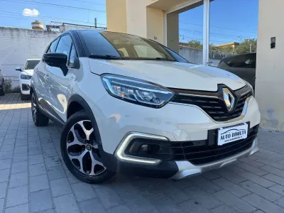 Usata Renault Captur Intens 90 CV (66 kW) 2017 Beige SUV