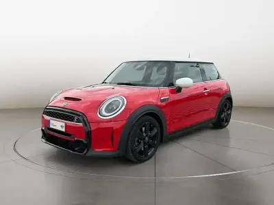 Usata Mini Cooper S Classic 178 CV (130 kW) 2022 Rosso Utilitaria