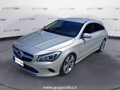 Usata Mercedes CLA200 Premium 135 CV (99 kW) 2019 Grigio Station wagon