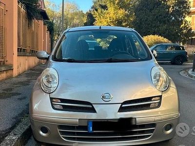 Usata Nissan Micra 2001 Grigio Utilitaria