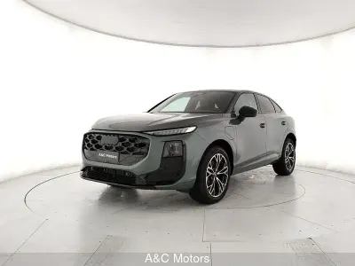 Nuova Audi Q3 Sportback S-Line 272 CV (200 kW) 2026 Verde SUV