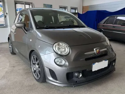 Usata Abarth 500 Custom 135 CV (99 kW) 2015 Grigio Utilitaria