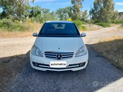 Usata Mercedes A180 109 CV (80 kW) 2012 Bianco Berlina