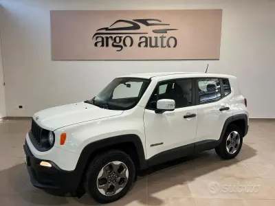 Usata Jeep Renegade Sport 120 CV (88 kW) 2017 Bianco SUV