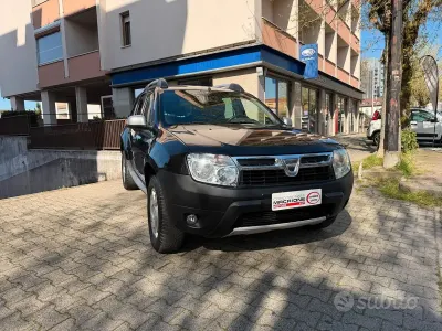 Begagnad Dacia Duster 107 HK (78 kW) 2012 Svart SUV