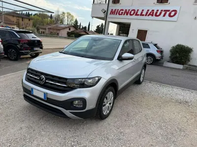 Usata VW T-Cross 95 CV (69 kW) 2021 Argento SUV