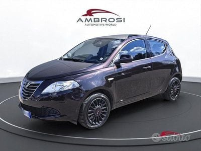 Usata Lancia Ypsilon 69 CV (50 kW) 2013 Viola Utilitaria