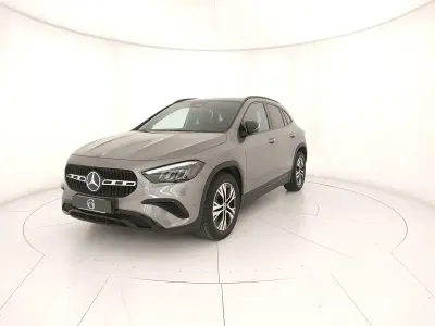 Usata Mercedes GLA180 Advanced Plus 116 CV (85 kW) 2024 Grigio SUV