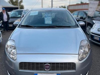 Usata Fiat Grande Punto 65 CV (47 kW) 2009 Grigio Utilitaria